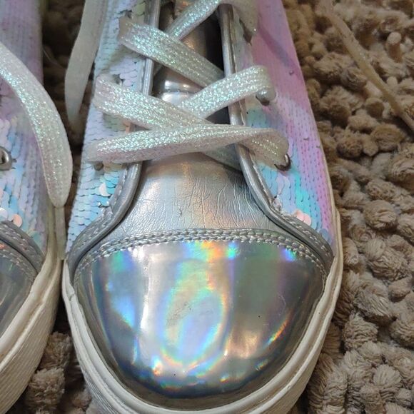 The Children's Place size 5 high top iridescent sequin lace up tennis‎ shoe - Picture 2 of 6